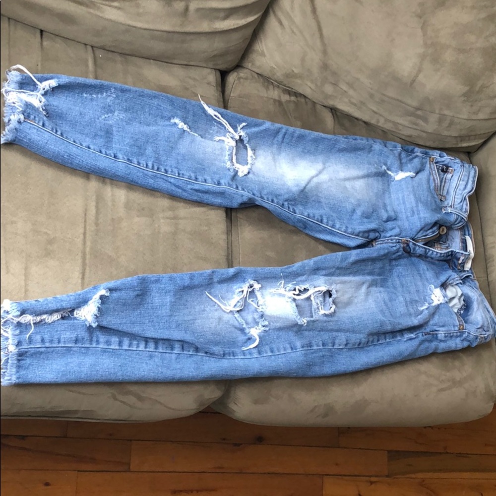 Kancan lightwash distressed denim skinny jeans